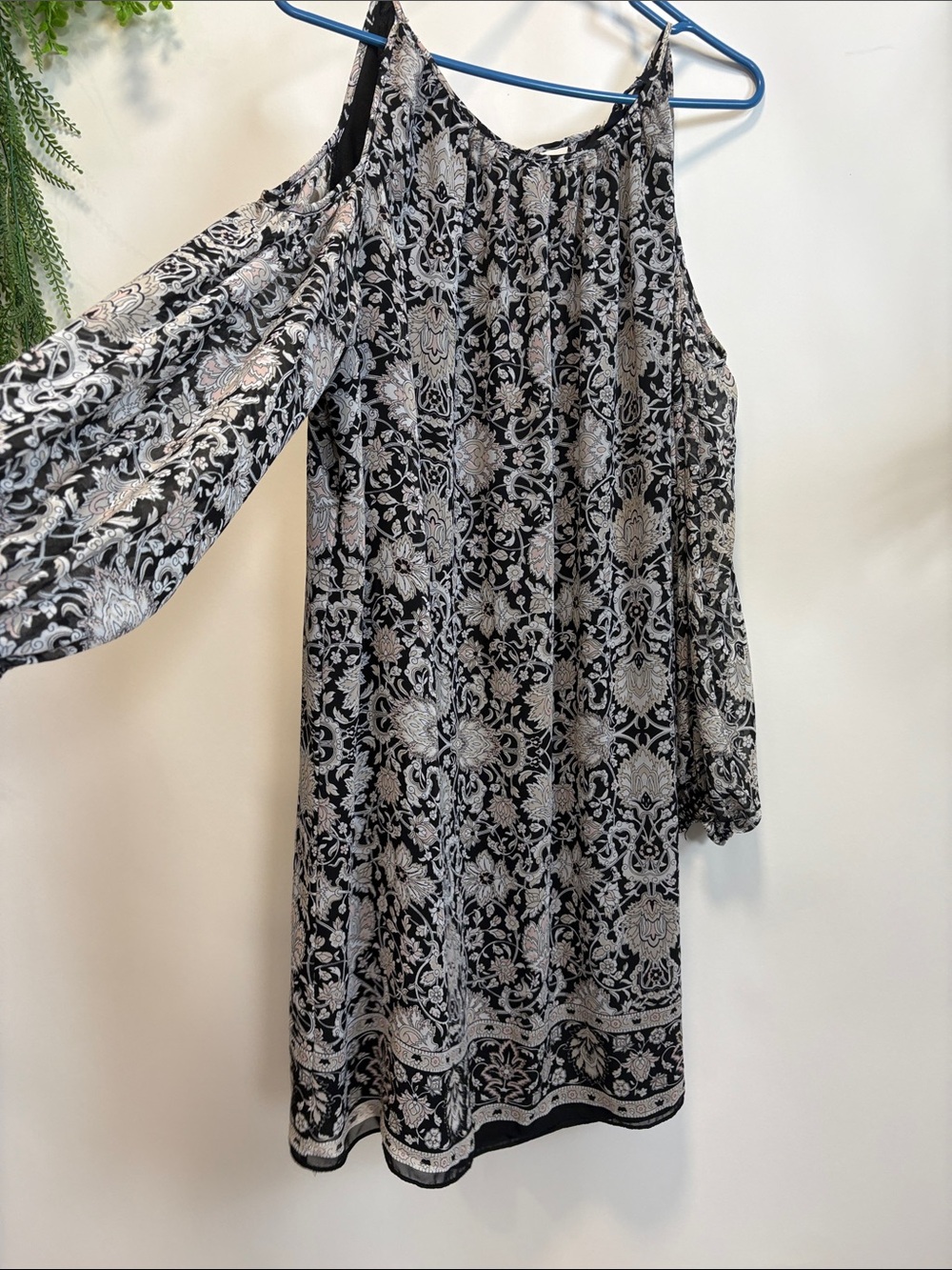 Max Edition Black and Cream cut out Shoulder Floral Dress